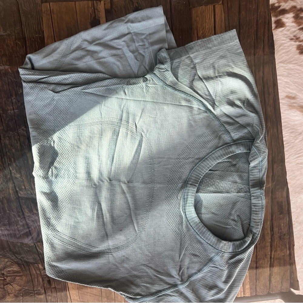 Lululemon swiftly tech tee